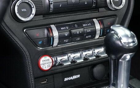 Ford Mustang VI рестайлинг, 2017 год, 2 990 000 рублей, 20 фотография