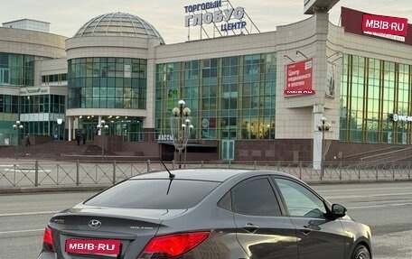 Hyundai Solaris II рестайлинг, 2015 год, 880 000 рублей, 1 фотография
