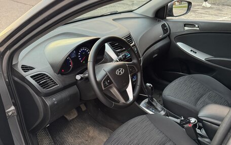 Hyundai Solaris II рестайлинг, 2015 год, 880 000 рублей, 5 фотография