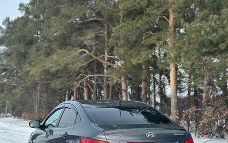 Hyundai Solaris II рестайлинг, 2012 год, 900 000 рублей, 3 фотография