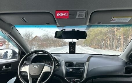 Hyundai Solaris II рестайлинг, 2012 год, 900 000 рублей, 6 фотография