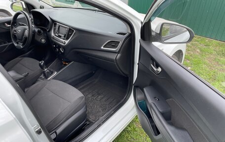 Hyundai Solaris II рестайлинг, 2018 год, 1 150 000 рублей, 9 фотография