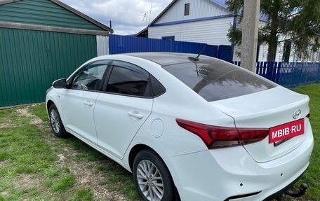 Hyundai Solaris II рестайлинг, 2018 год, 1 150 000 рублей, 5 фотография