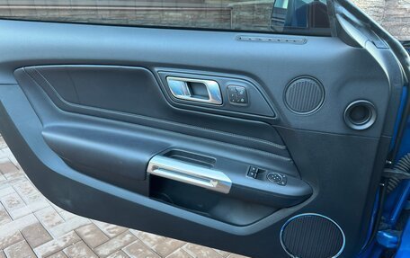 Ford Mustang VI рестайлинг, 2020 год, 4 450 000 рублей, 32 фотография