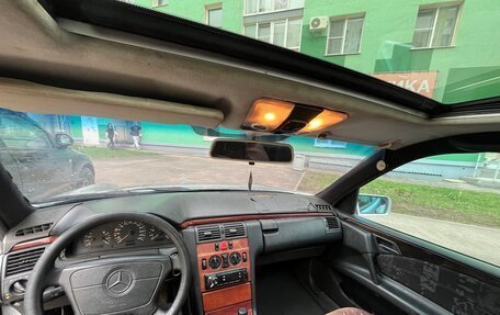 Mercedes-Benz E-Класс, 1997 год, 210 000 рублей, 6 фотография