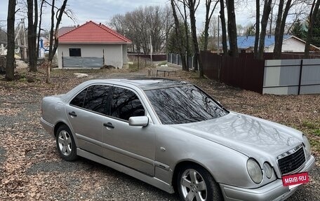 Mercedes-Benz E-Класс, 1997 год, 210 000 рублей, 2 фотография