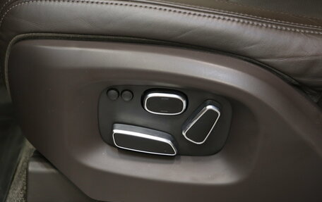 Land Rover Range Rover IV рестайлинг, 2014 год, 2 890 000 рублей, 16 фотография