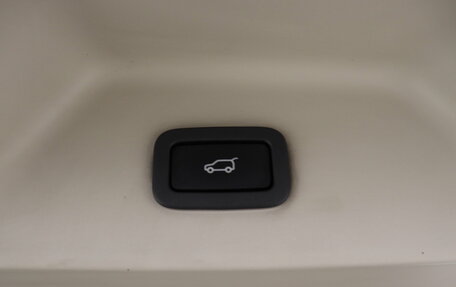 Land Rover Range Rover IV рестайлинг, 2014 год, 2 890 000 рублей, 34 фотография