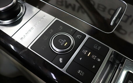 Land Rover Range Rover IV рестайлинг, 2014 год, 2 890 000 рублей, 30 фотография