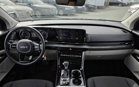 KIA Carnival, 2022 год, 3 900 000 рублей, 10 фотография