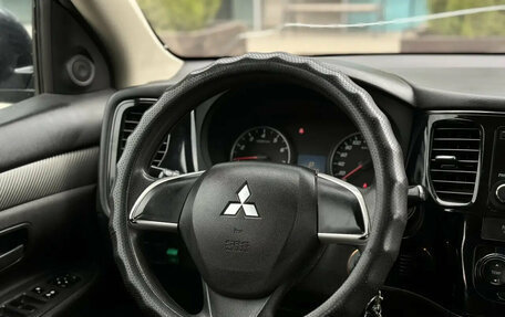 Mitsubishi Outlander III рестайлинг 3, 2012 год, 1 195 000 рублей, 8 фотография