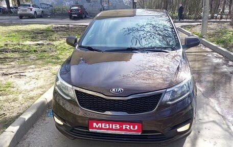KIA Rio III рестайлинг, 2016 год, 950 000 рублей, 1 фотография