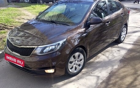 KIA Rio III рестайлинг, 2016 год, 950 000 рублей, 2 фотография