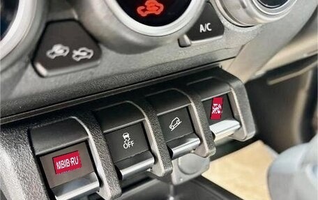 Suzuki Jimny, 2023 год, 1 800 000 рублей, 19 фотография