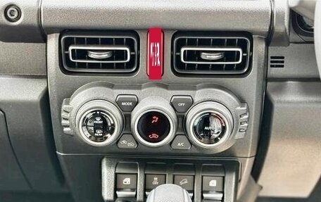 Suzuki Jimny, 2023 год, 1 800 000 рублей, 17 фотография