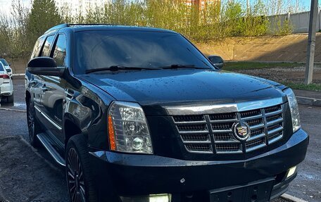 Cadillac Escalade III, 2012 год, 2 290 000 рублей, 8 фотография