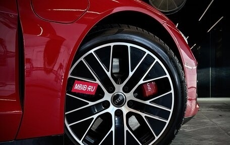 Audi RS e-tron GT, 2021 год, 13 800 000 рублей, 13 фотография