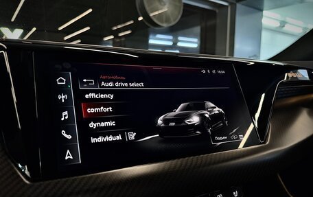 Audi RS e-tron GT, 2021 год, 13 800 000 рублей, 34 фотография