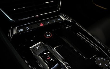 Audi RS e-tron GT, 2021 год, 13 800 000 рублей, 36 фотография