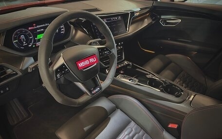 Audi RS e-tron GT, 2021 год, 13 800 000 рублей, 28 фотография