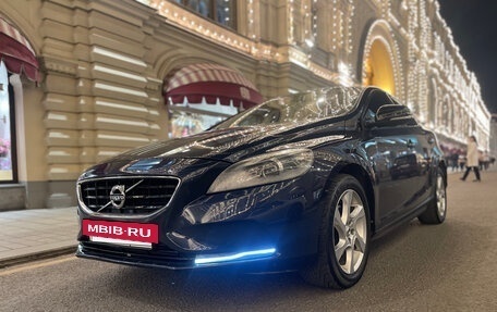 Volvo V40 II рестайлинг, 2014 год, 1 300 000 рублей, 2 фотография