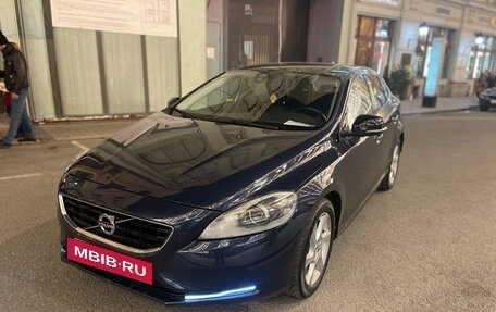 Volvo V40 II рестайлинг, 2014 год, 1 300 000 рублей, 15 фотография