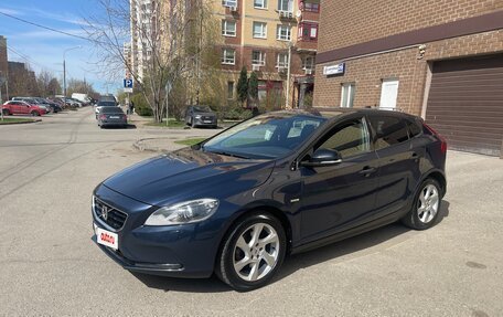 Volvo V40 II рестайлинг, 2014 год, 1 300 000 рублей, 20 фотография