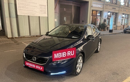 Volvo V40 II рестайлинг, 2014 год, 1 300 000 рублей, 8 фотография