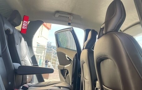 Volvo V40 II рестайлинг, 2014 год, 1 300 000 рублей, 25 фотография