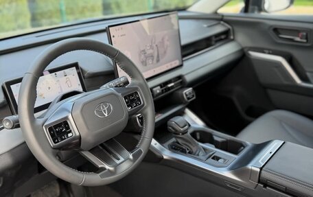 Toyota RAV4, 2026 год, 4 310 000 рублей, 8 фотография