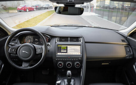 Jaguar E-Pace, 2019 год, 2 249 000 рублей, 11 фотография