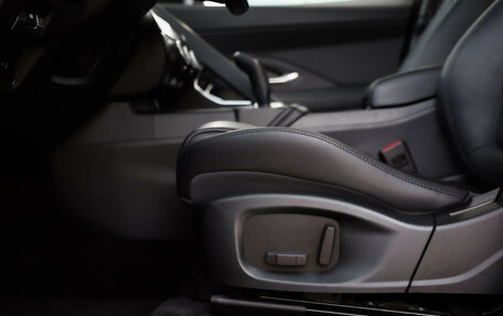 Jaguar E-Pace, 2019 год, 2 249 000 рублей, 27 фотография