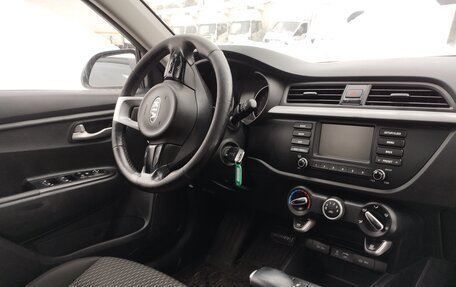 KIA Rio IV, 2019 год, 832 000 рублей, 6 фотография