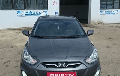 Hyundai Solaris II рестайлинг, 2011 год, 900 000 рублей, 1 фотография