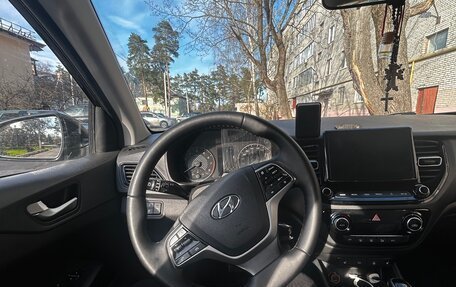 Hyundai Solaris II рестайлинг, 2021 год, 1 400 000 рублей, 5 фотография