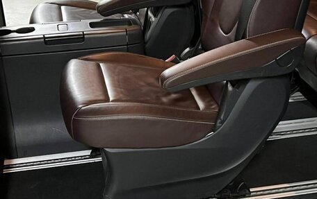 Mercedes-Benz V-Класс, 2014 год, 2 400 000 рублей, 12 фотография