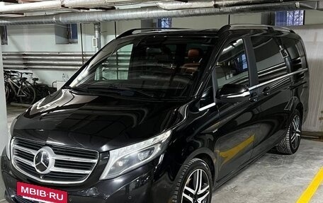 Mercedes-Benz V-Класс, 2014 год, 2 400 000 рублей, 8 фотография