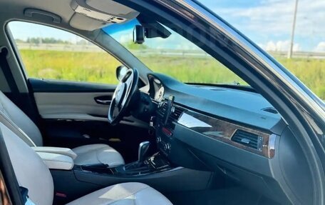 BMW 3 серия, 2009 год, 1 030 000 рублей, 13 фотография