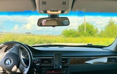 BMW 3 серия, 2009 год, 1 030 000 рублей, 19 фотография