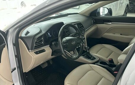 Hyundai Elantra VI рестайлинг, 2020 год, 1 944 000 рублей, 15 фотография