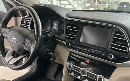 Hyundai Elantra VI рестайлинг, 2020 год, 1 944 000 рублей, 38 фотография