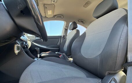 Hyundai Solaris II рестайлинг, 2011 год, 599 000 рублей, 13 фотография