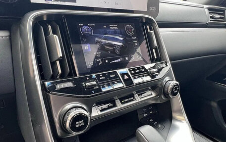 Lexus LX, 2025 год, 17 342 716 рублей, 14 фотография