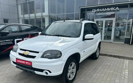 Chevrolet Niva I рестайлинг, 2017 год, 834 000 рублей, 1 фотография