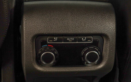 Volkswagen Sharan II, 2013 год, 1 369 000 рублей, 22 фотография