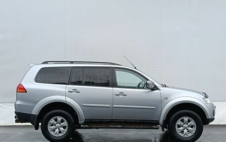 Mitsubishi Pajero Sport II рестайлинг, 2011 год, 1 350 000 рублей, 4 фотография