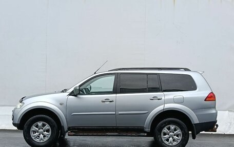 Mitsubishi Pajero Sport II рестайлинг, 2011 год, 1 350 000 рублей, 8 фотография