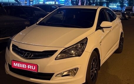 Hyundai Solaris II рестайлинг, 2016 год, 1 100 000 рублей, 2 фотография