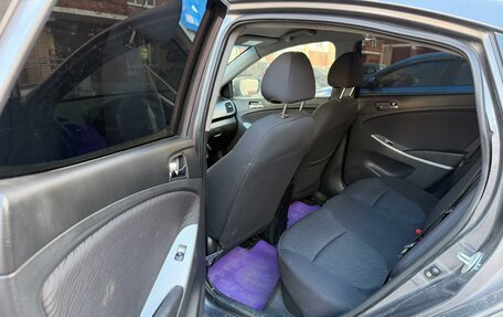 Hyundai Solaris II рестайлинг, 2012 год, 585 000 рублей, 5 фотография