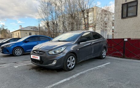 Hyundai Solaris II рестайлинг, 2012 год, 585 000 рублей, 4 фотография